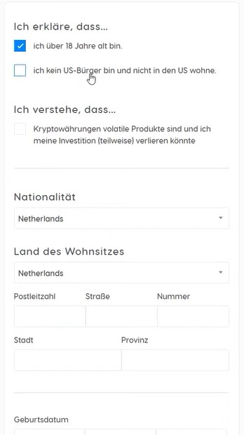 Coinmerce-Identitätsprüfung mit Angaben zu Alter, Wohnsitz, Nationalität, Adresse und Geburtsdatum.