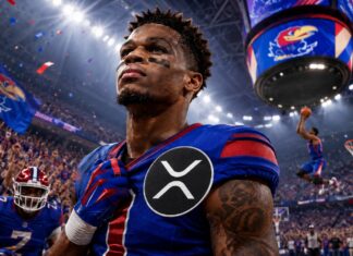 XRP auf Jayhawks-Trikots: Ripple sichert sich Millionenreichweite im US-College-Sport College-Sportler im Stadion mit großem XRP-Logo auf dem Trikot