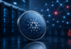 Hoskinson warnt Cardano-Community vor selbst verursachtem Niedergang Cardano-Logo vor einer digitalen Netzwerkinfrastruktur nach dem gescheiterten Blockfrost-Finanzierungsantrag