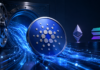Cardano-Logo vor einem geöffneten Tresor, im Hintergrund die Symbole von Ethereum und Solana