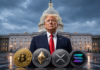 Donald Trump vor dem US-Kapitol mit Symbolen von Bitcoin, Ethereum, XRP und Solana
