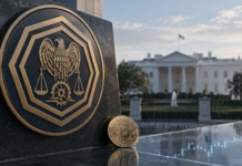 CLARITY Act gescheitert: CFTC legt Krypto-Regeln im weißen Haus zur Prüfung vor CFTC-Symbol und Bitcoin vor dem Weißen Haus als Darstellung der neuen US-Krypto-Regulierung