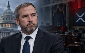 Ripple-CEO Brad Garlinghouse vor dem US-Kapitol nach dem Scheitern des CLARITY Act