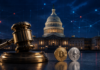 Richterhammer vor dem US-Kapitol als Symbol für den CLARITY Act und die US-Kryptoregulierung