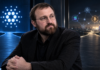 „Cardano first“ ist vorbei: Hoskinson leitet Strategiewechsel ein Charles Hoskinson vor dem Cardano-Logo und einem Netzwerk mehrerer Blockchains