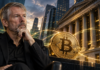Saylor: Bitcoin-Kredite von Großbanken könnten BTC-Kurs verdreifachen Illustration von Michael Saylor vor einem Bankgebäude und einem Bitcoin-Symbol