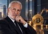 Peter Schiff vor Bitcoin-Münzen und Finanzchart im Umfeld von Strategy