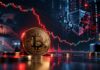 Bitcoin-Kurs zeigt Rebound: Steht eine Korrektur auf 73.000 USD bevor? Bitcoin nach Binance-Hack unter Druck: Symbolbild mit fallendem Kurschart, großem Bitcoin und gebrochenem Sicherheitsschild.