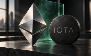 IOTA: Geheime Börse wächst rasant – USDT-Bestand explodiert um 116 % Silbernes Ethereum-Symbol neben einer dunklen Scheibe mit IOTA-Schriftzug und grünem Glaselement.