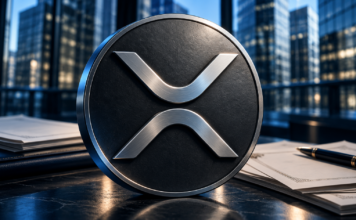 Ripple: Evernorth winken 132 Millionen Dollar – folgen weitere XRP-Käufe? Silbernes XRP-Symbol vor Bürogebäuden und Finanzdokumenten in blauer Beleuchtung.